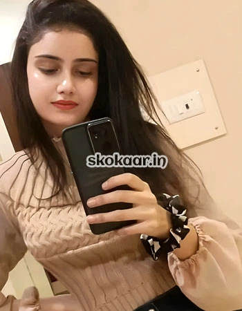 Ishita - Call Girl in Noida